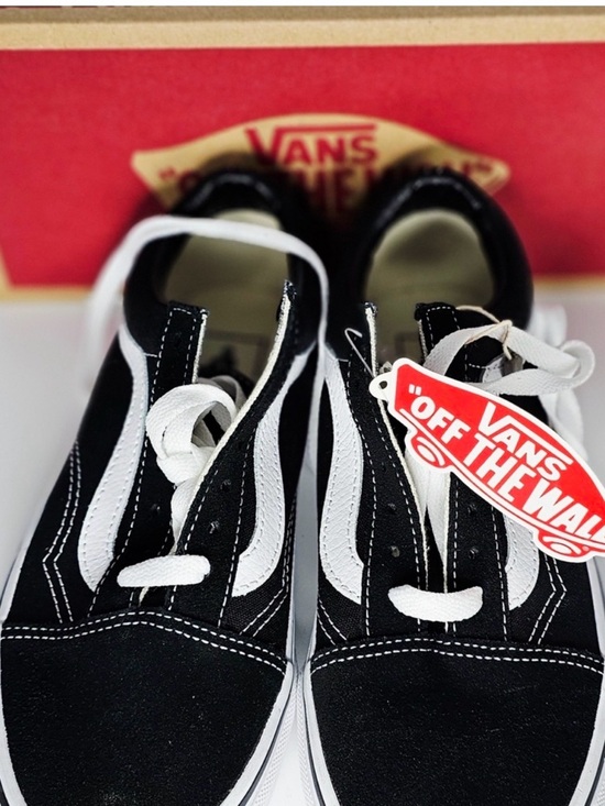 Vans Other - Vans Black and White Low Top Sneakers Sz 3.5Y NIB